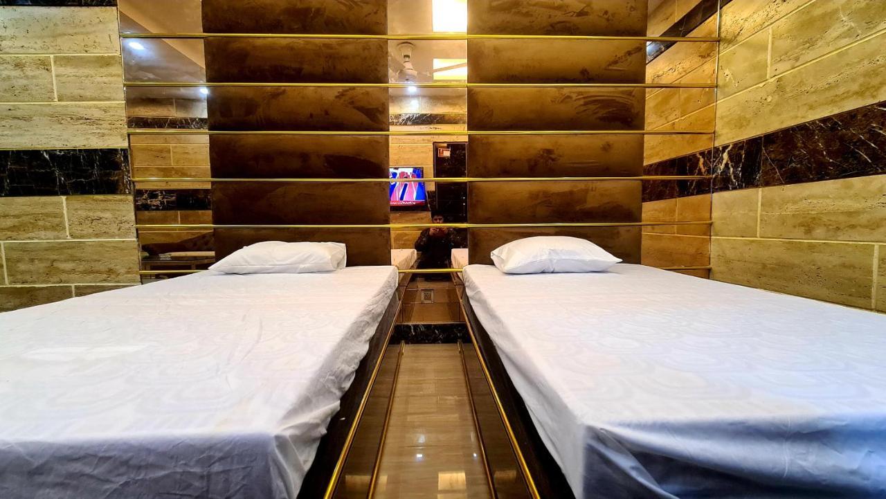 Smart Apartments & Hotel Лахор Екстер'єр фото