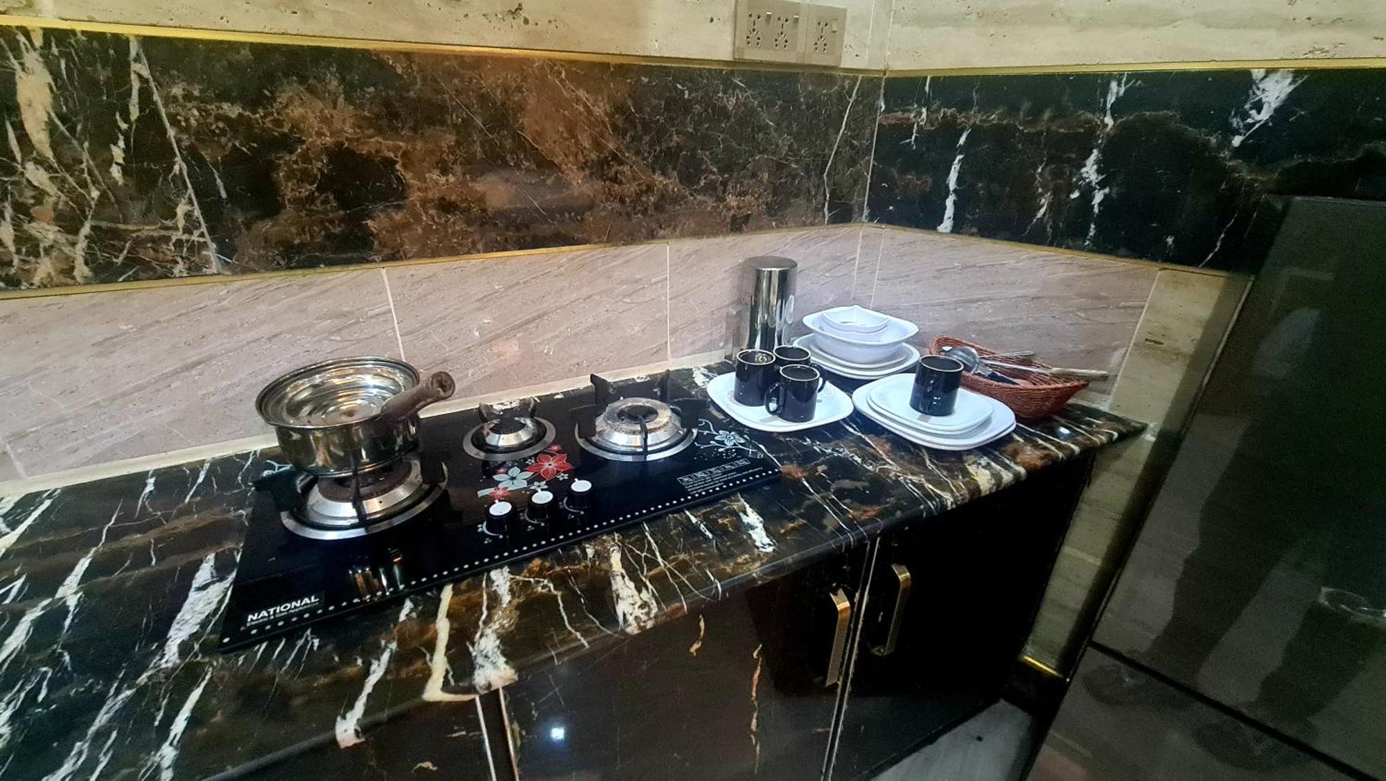 Smart Apartments & Hotel Лахор Екстер'єр фото
